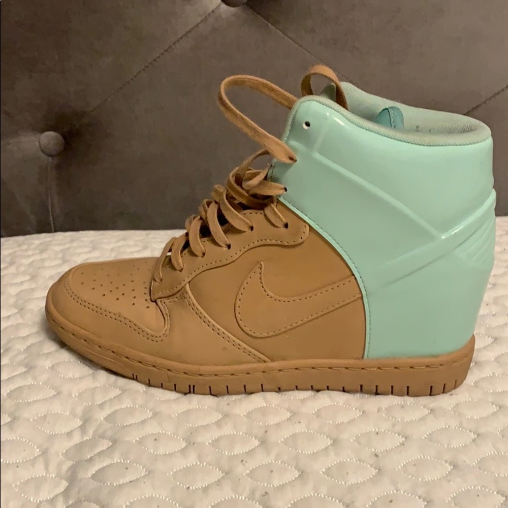 Nike heel sneakers